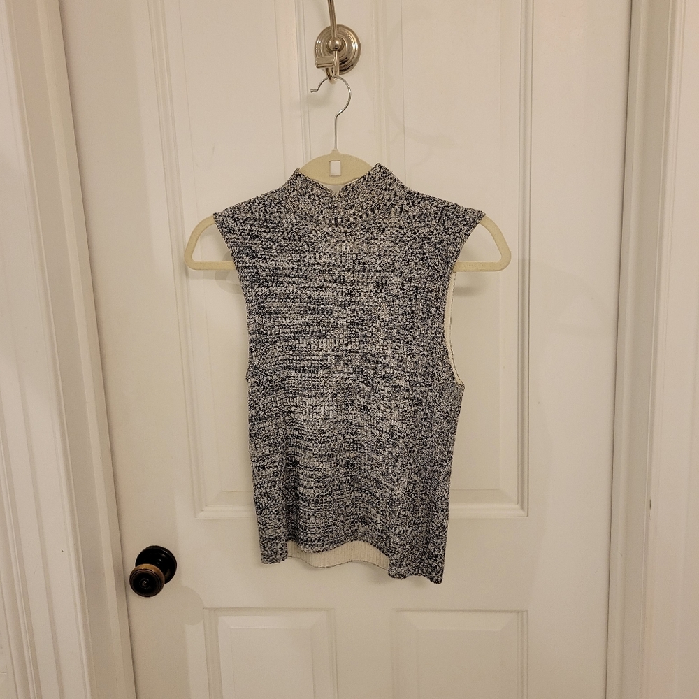 THEORY Turtleneck Sleeveless Top